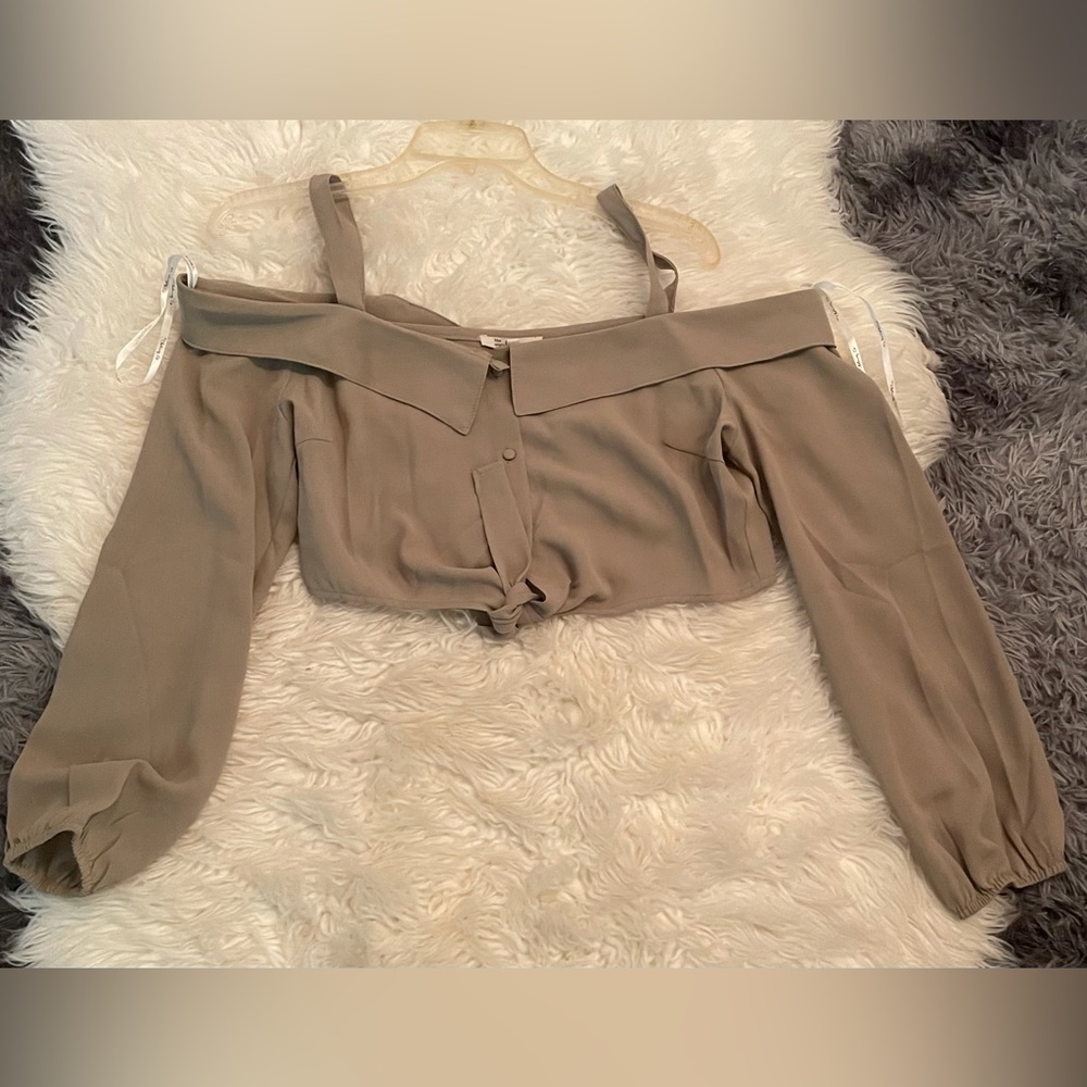 NWT crop top